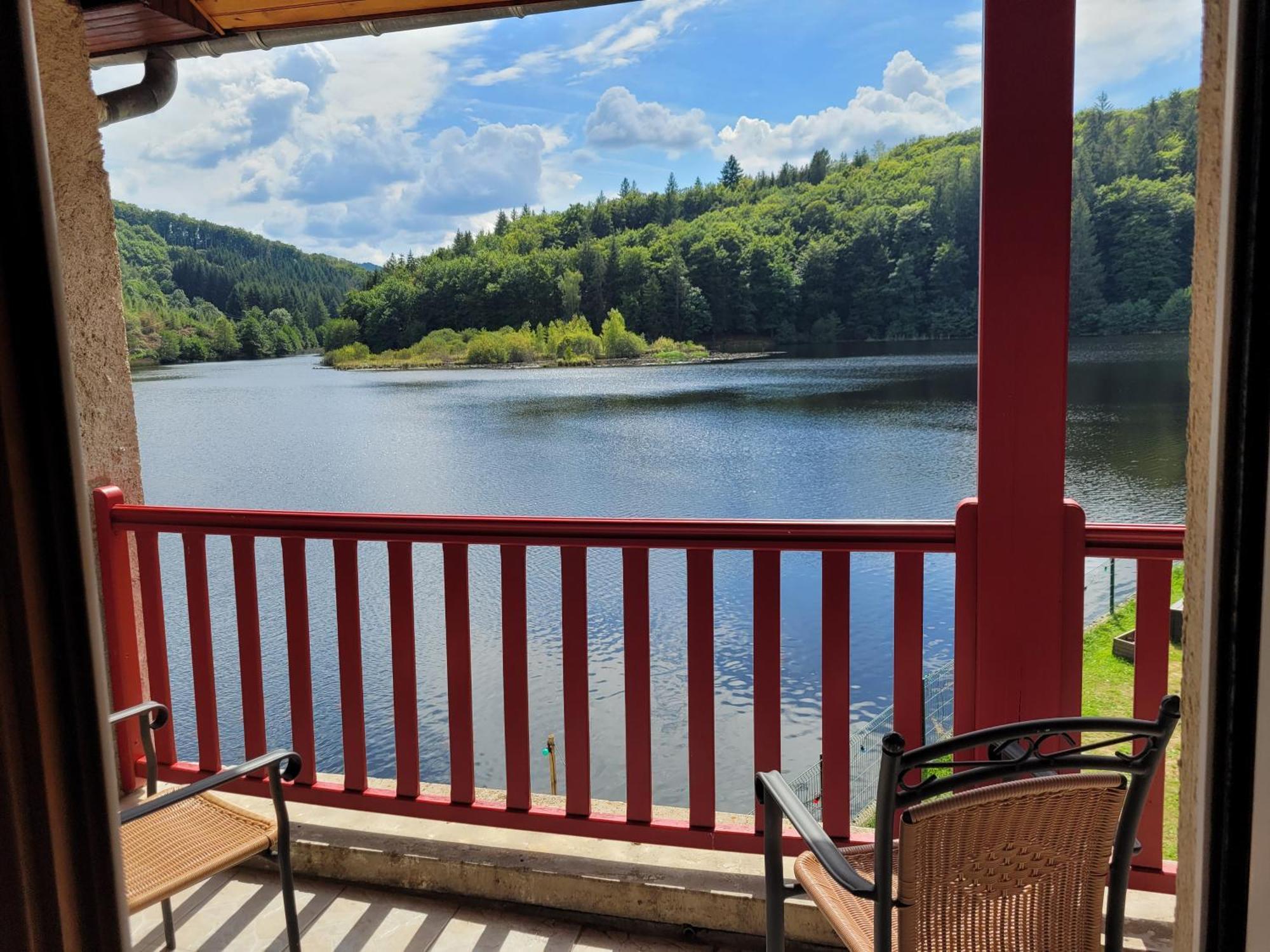 Le Lac Des Moines Condat  Экстерьер фото