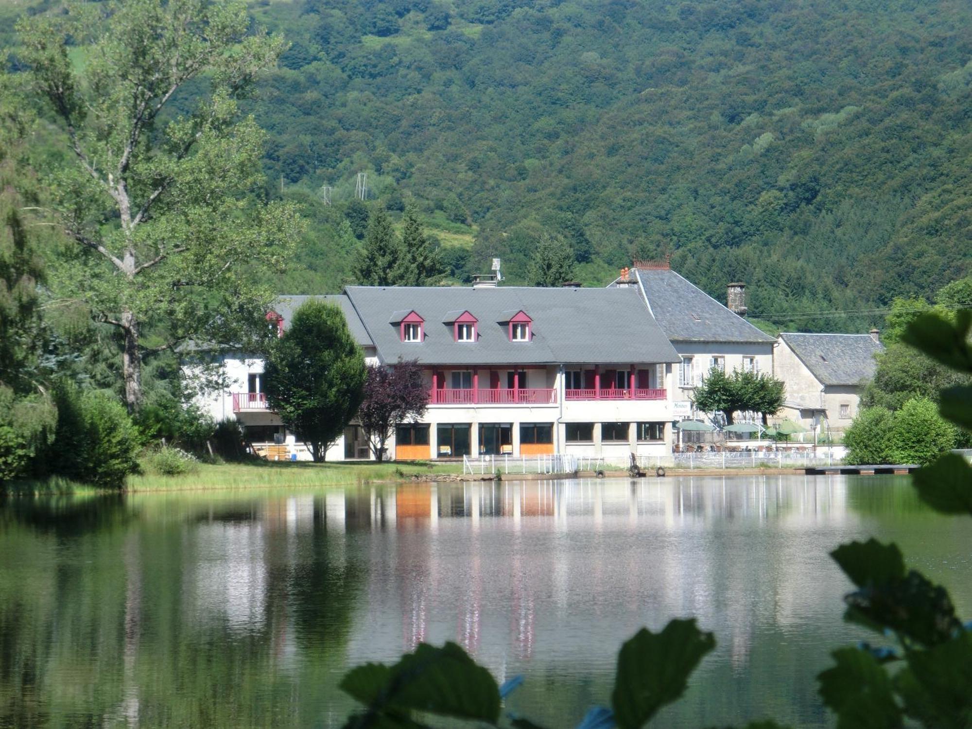 Le Lac Des Moines Condat  Экстерьер фото